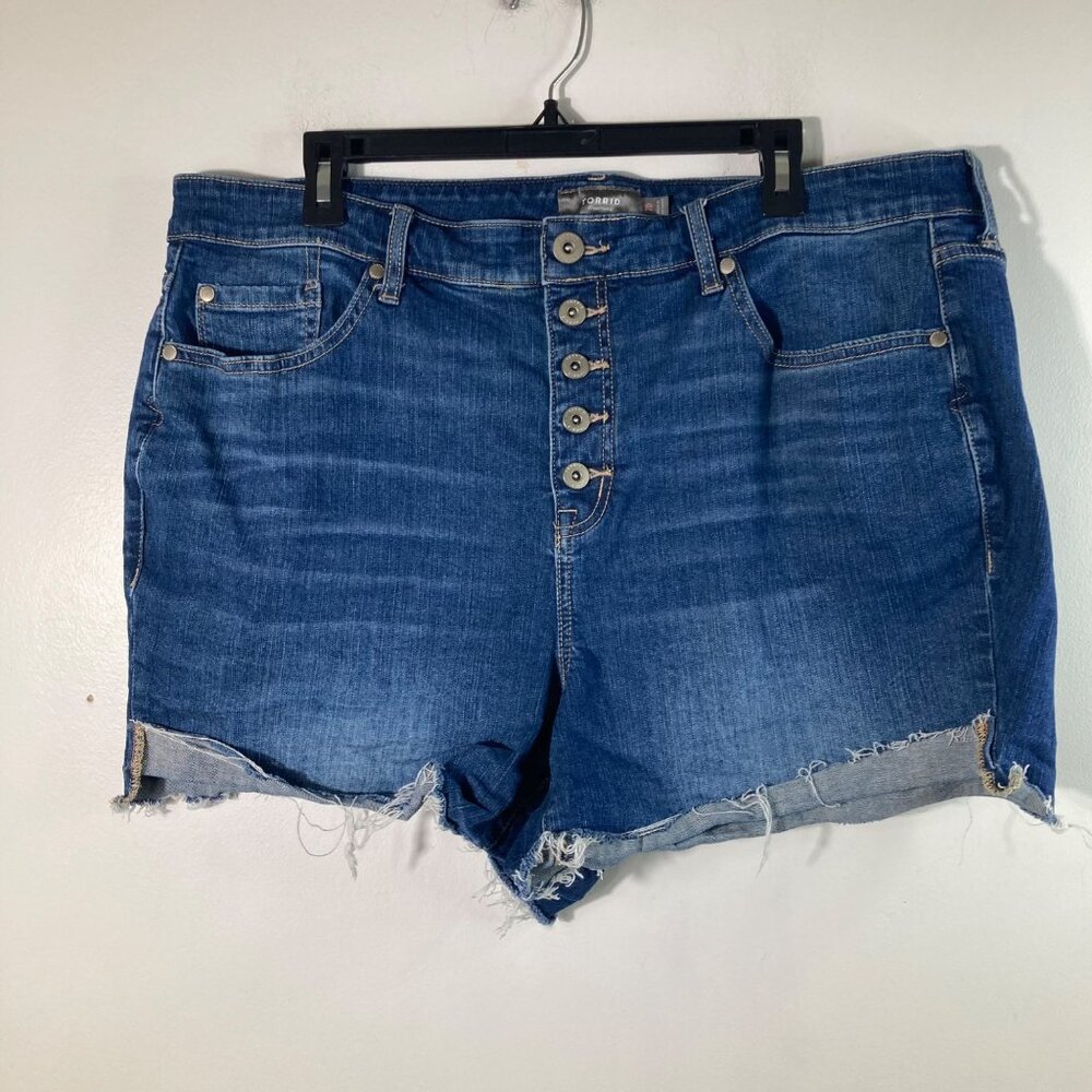 Womens Torrid Denim Shorts Stretch ButtonFly Blue 20 Cotton Spandex Raw Hem